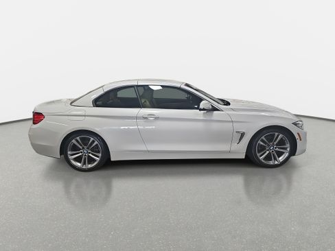 Used 2017 BMW 430i Convertible image 4