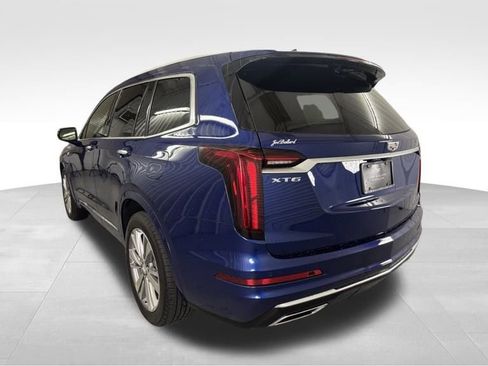 Used 2024 Cadillac XT6 Premium Luxury image 5