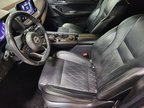 Used 2023 Nissan Rogue Platinum w/ Platinum Premium Package AWD/4WD image 17