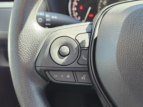 Certified 2025 Toyota RAV4 XLE image 18