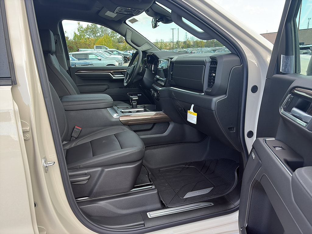 New 2026 Chevrolet Silverado 1500 RST w/ Convenience Package II AWD/4WD image 17