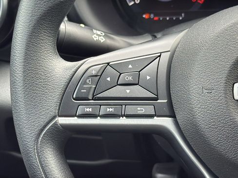 Used 2023 Nissan Kicks SV FWD image 20