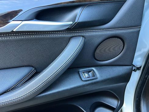 Used 2017 BMW X5 xDrive35i w/ Cold Weather Package image 28