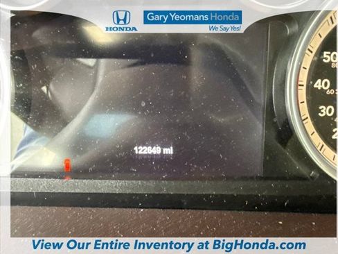 Used 2017 RAM 1500 Laramie RWD image 6