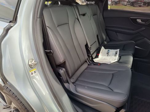 Used 2025 Audi Q7 3.0T Premium Plus w/ Premium Plus Package AWD/4WD image 36
