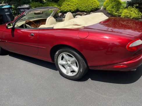Used 1997 Jaguar XK8 Convertible image 2