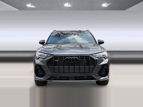 Certified 2025 Audi Q3 2.0T Premium Plus w/ Premium Plus Package image 6