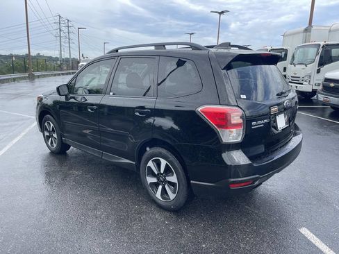 Used 2018 Subaru Forester 2.5i Premium AWD/4WD image 5