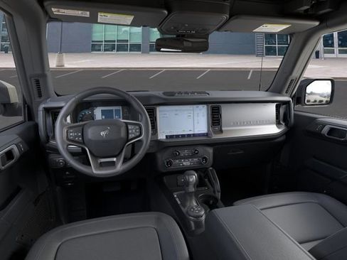 New 2025 Ford Bronco Outer Banks w/ Sasquatch Package AWD/4WD image 10
