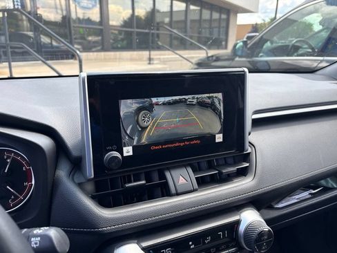 Used 2025 Toyota RAV4 XLE w/ Convenience Package AWD/4WD image 13