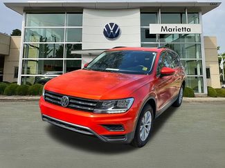 Used 2018 Volkswagen Tiguan SE w/ Panoramic Sunroof Package video 1