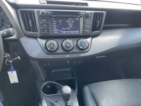 Certified 2018 Toyota RAV4 LE w/ All Weather Liner Package AWD/4WD image 18