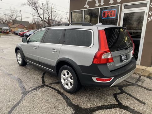Used 2010 Volvo XC70 3.2 image 7