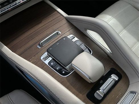 Used 2020 Mercedes-Benz GLS 580 4MATIC image 22