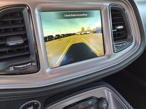 Used 2023 Dodge Challenger SXT w/ Plus Package image 25