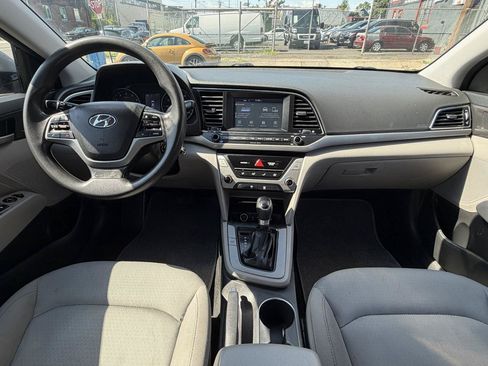 Used 2018 Hyundai Elantra SEL FWD image 13