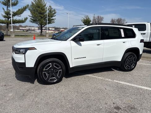 New 2026 Jeep Cherokee Laredo AWD/4WD image 16