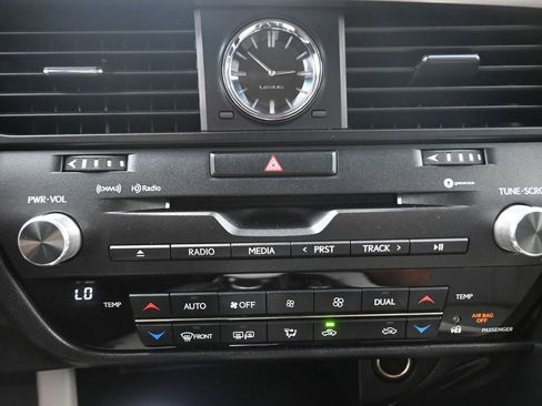 Used 2019 Lexus RX 350 FWD w/ Accessory Package image 9