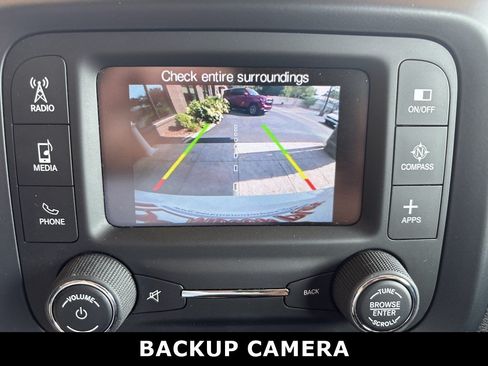 Used 2017 Jeep Renegade Latitude AWD/4WD image 17