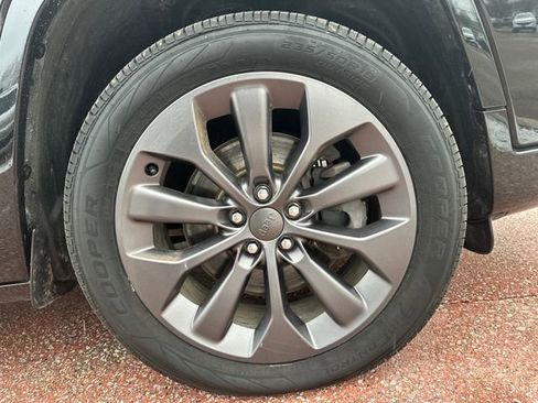 Used 2019 Jeep Cherokee High Altitude image 30