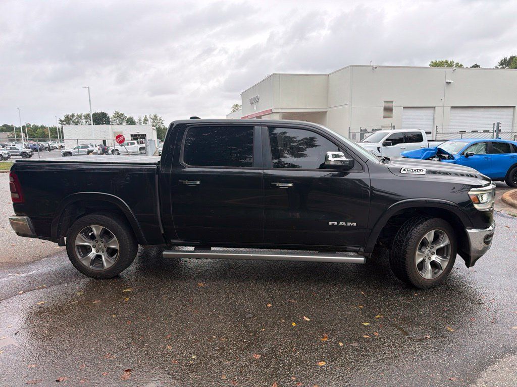 Used 2019 RAM 1500 Laramie AWD/4WD image 7