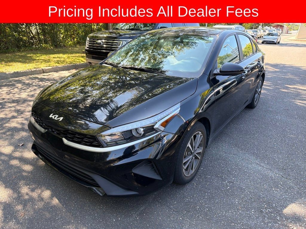 Certified 2023 Kia Forte LXS FWD image 2