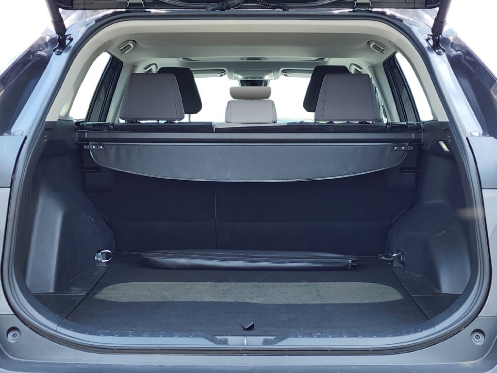 Used 2025 Toyota RAV4 XLE w/ Convenience Package FWD image 13