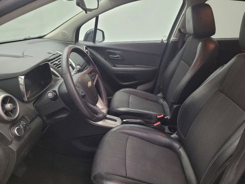 Used 2016 Chevrolet Trax LT w/ LT Convenience Package image 17