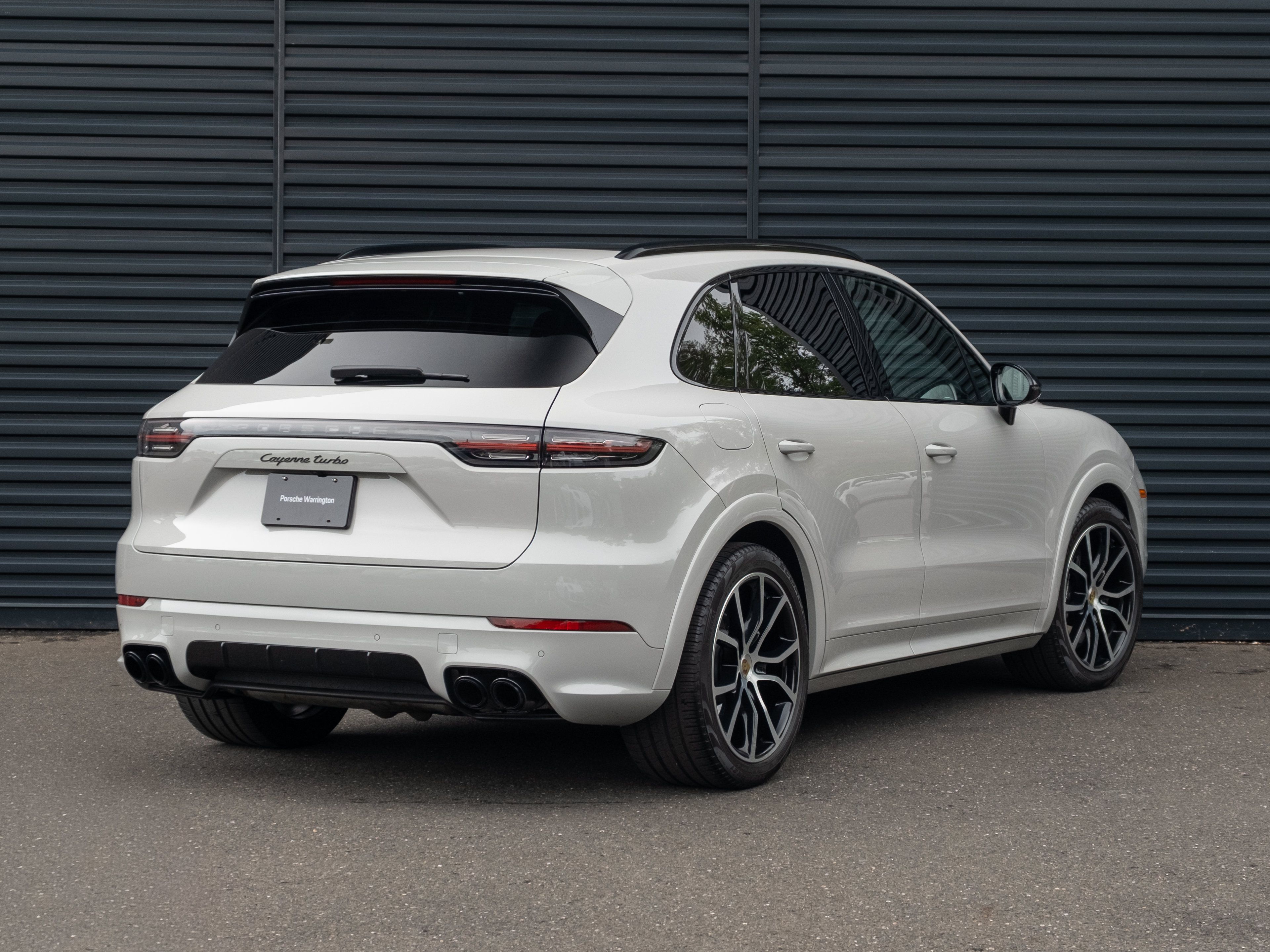 Certified 2023 Porsche Cayenne Turbo AWD/4WD image 8