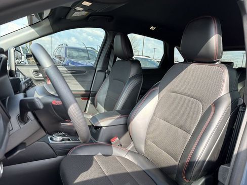 Used 2025 Ford Escape ST-Line image 12