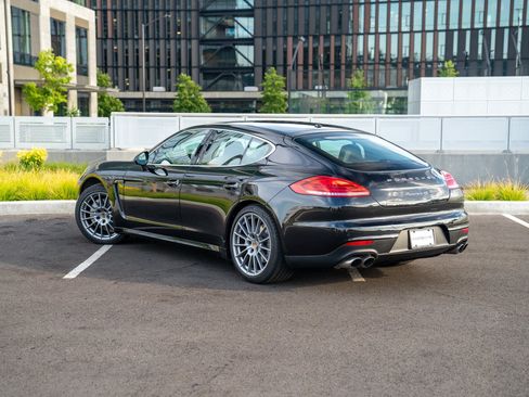 Used 2015 Porsche Panamera 4S AWD/4WD image 3