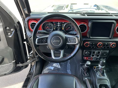 Used 2020 Jeep Gladiator Rubicon AWD/4WD image 13