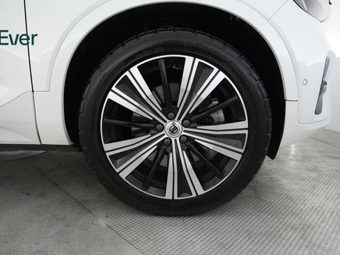 Used 2023 Volvo C40 P8 Recharge Plus AWD/4WD image 19
