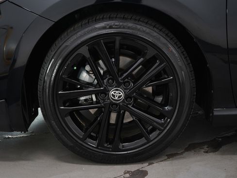 Used 2025 Toyota Camry SE image 27