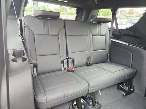 New 2026 Chevrolet Suburban RST w/ Comfort Package AWD/4WD image 15