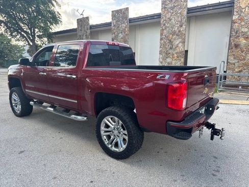 Used 2018 Chevrolet Silverado 1500 LTZ Z71 w/ LTZ Plus Package AWD/4WD image 4