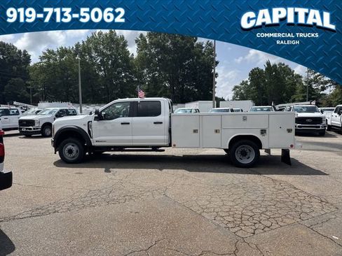 New 2025 Ford F550 2WD Crew Cab image 5