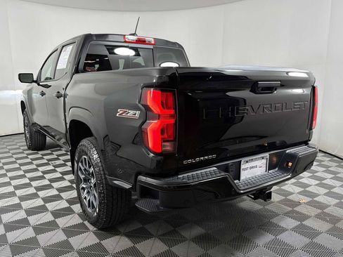 Used 2024 Chevrolet Colorado Z71 w/ Z71 Convenience Package 2 image 4