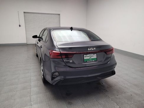 Used 2022 Kia Forte Sedan FWD image 6
