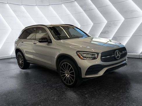 Used 2021 Mercedes-Benz GLC 300 4MATIC image 1
