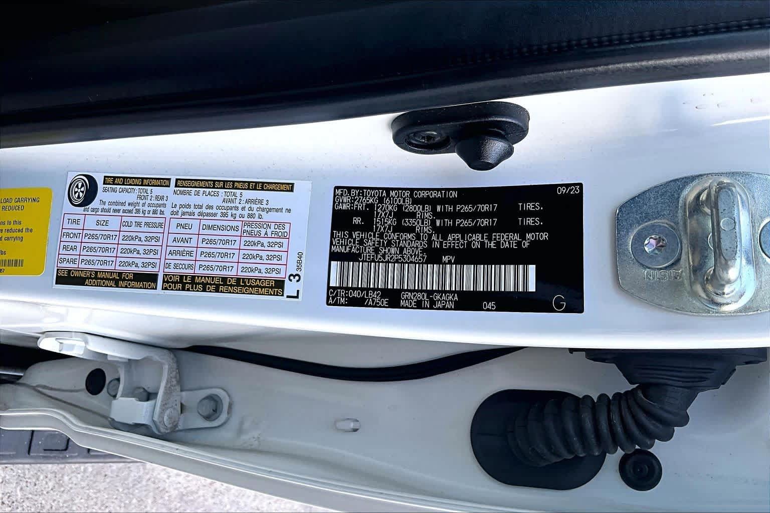 Used 2023 Toyota 4Runner SR5 Premium w/ Moonroof Package RWD image 35