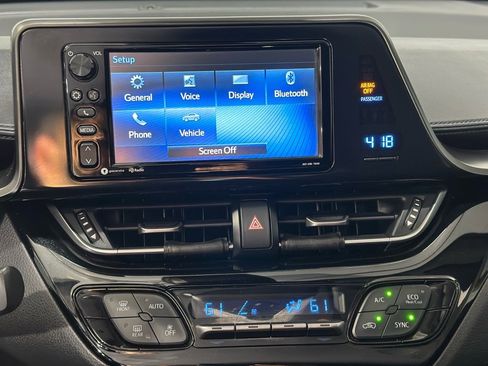 Used 2018 Toyota C-HR XLE image 17