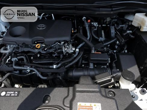 Used 2022 Toyota Sienna XLE FWD image 16