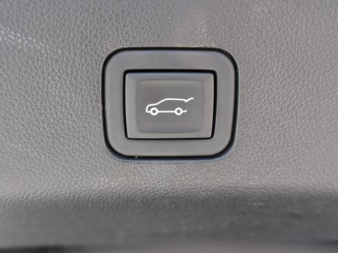 Used 2023 Chevrolet Tahoe RST w/ Luxury Package AWD/4WD image 30