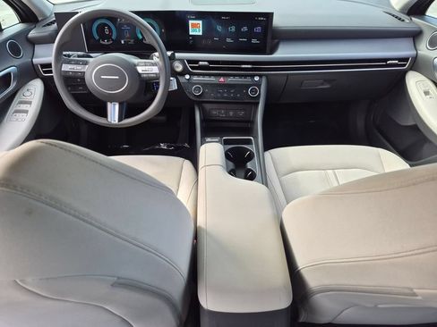Used 2025 Hyundai Sonata SEL FWD image 23