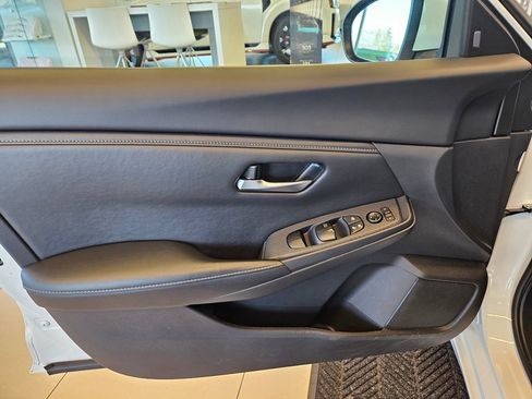 Used 2024 Nissan Sentra SV image 13