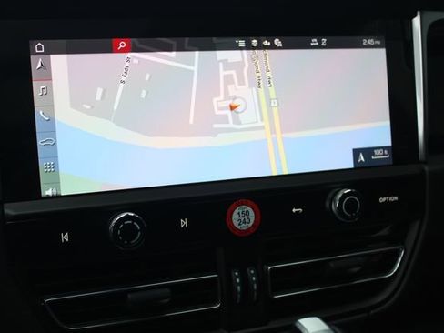 New 2026 Porsche Macan image 19