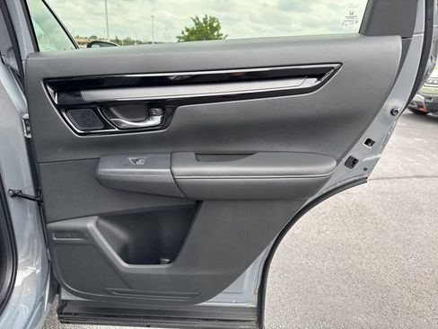 Used 2025 Honda CR-V EX-L image 38