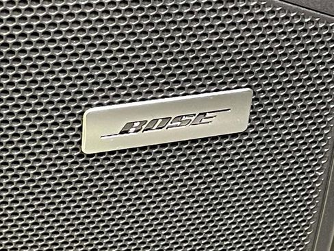 Used 2025 Porsche Cayenne S image 38