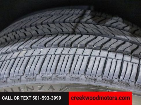 Used 2025 GMC Yukon Denali Ultimate AWD/4WD image 39